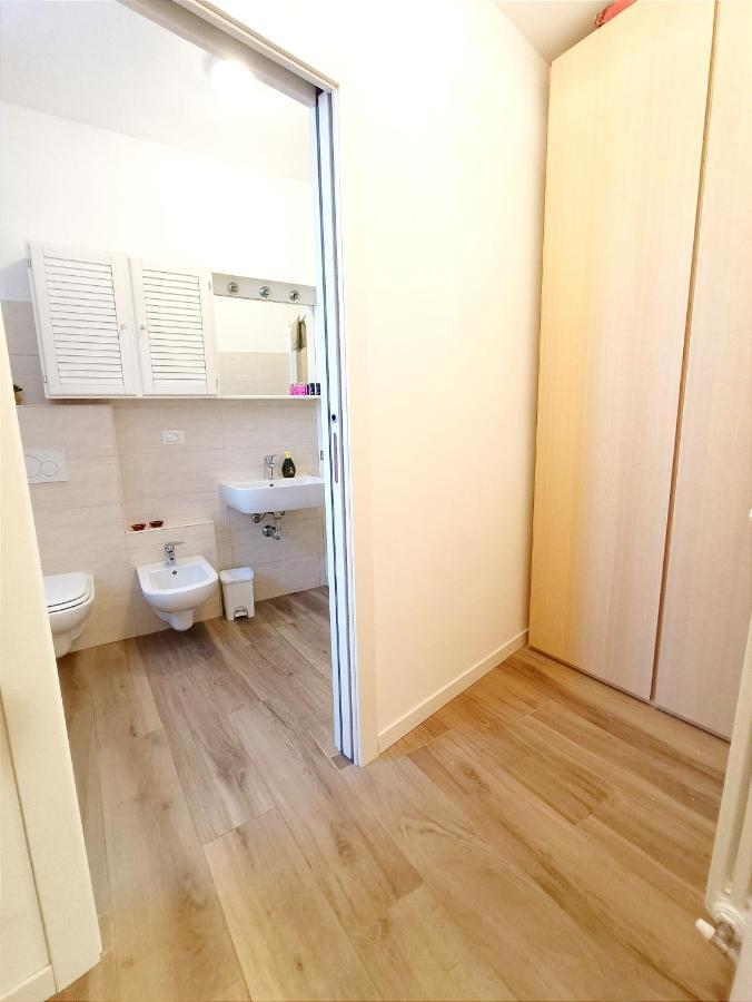 La Casa Del Barcaiolo Apartman Malgrate Kültér fotó